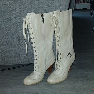 Tribeca by Kenneth Cole Cross Eye Cream Lace-Up Boots Sz 6 EUC